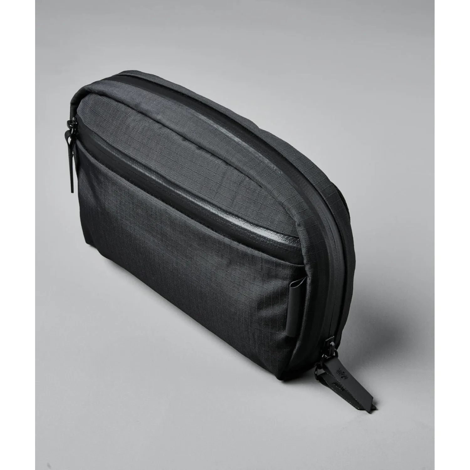 ALPAKA Toiletry Bag