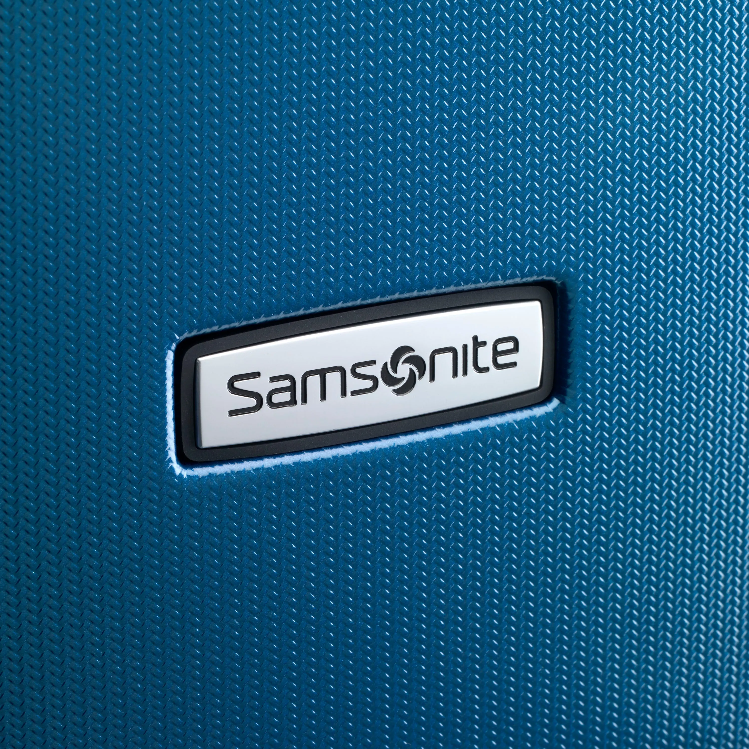 Samsonite Winfield Nxt Spinner Carry-On