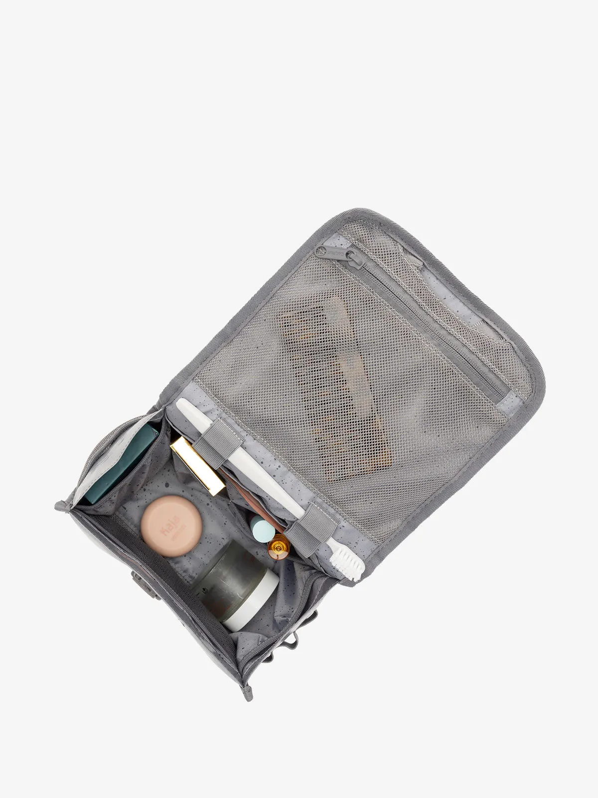 Terra Hanging Toiletry Bag